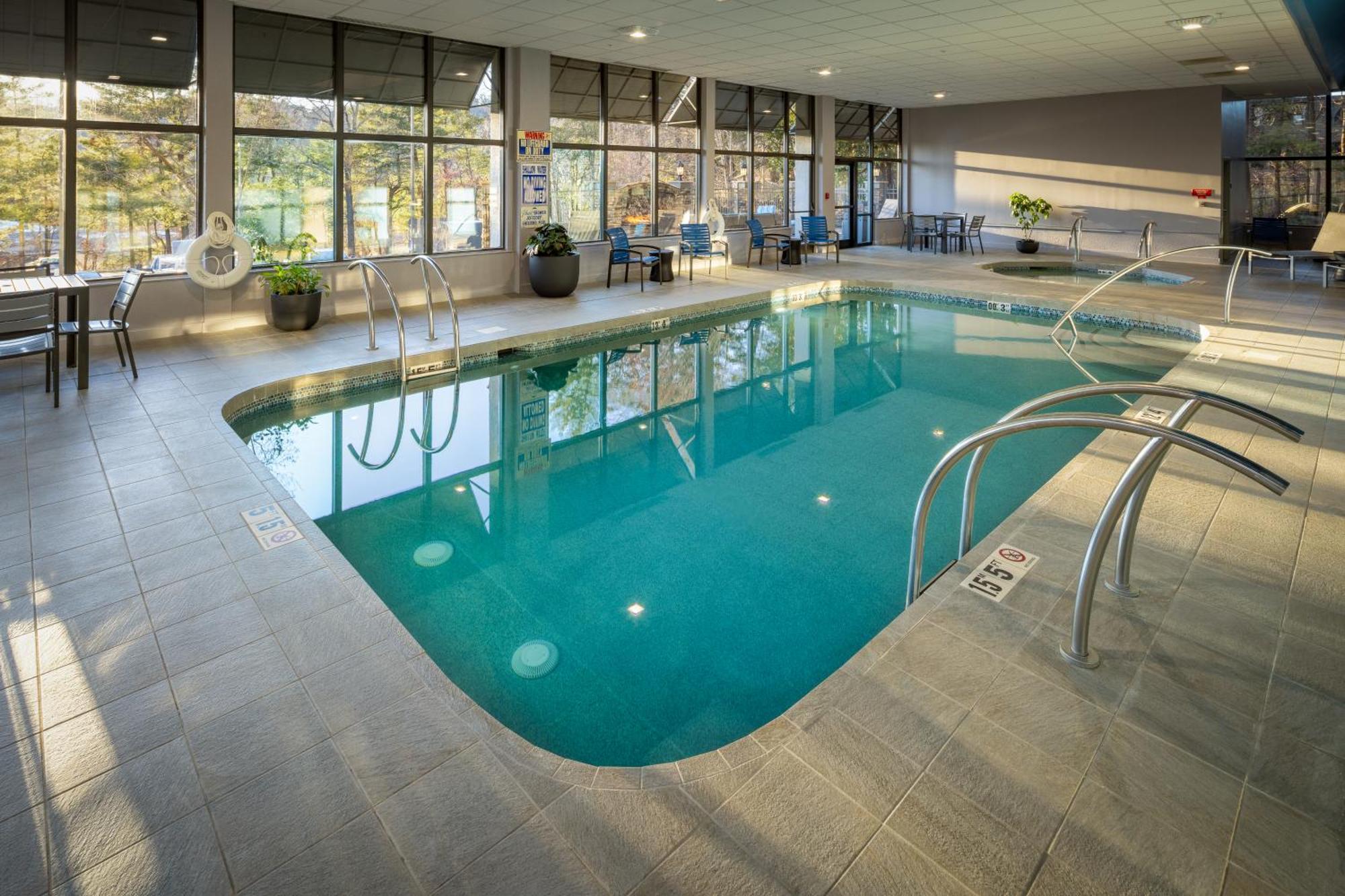 Hampton Inn Asheville-Tunnel Road Екстер'єр фото